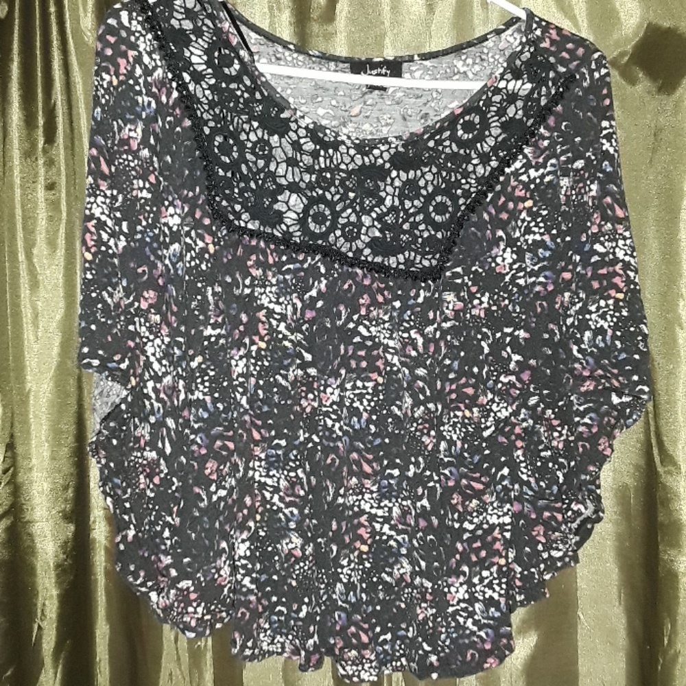 Justify Floral Batwing Sleeve Shirt XL